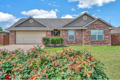202 Wildcat Drive, Lacy Lakeview, TX 76705 - Photo 1