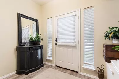 6717 Cold Water Drive, Waco, TX 76712 - Photo 5