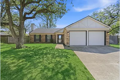 404 Knoll Wood Court, Euless, TX 76039 - Photo 1