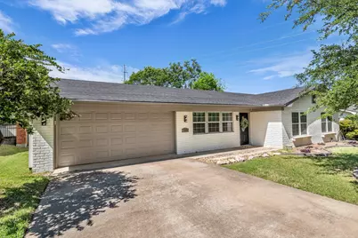 1208 Southwood Drive, Woodway, TX 76712 - Photo 1