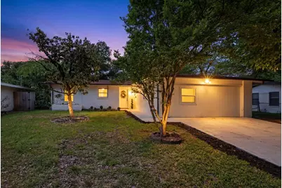 2424 Cloverdale Street, Arlington, TX 76010 - Photo 1