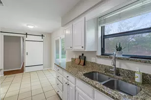 445 Parkridge Blvd, Burleson, TX 76028 - Photo 17