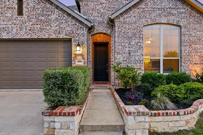 812 Hawks Way, Argyle, TX 76226 - Photo 1