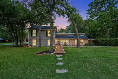 320 Tanglewood Lane, Highland Village, TX 75077 - Photo 1