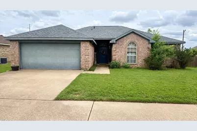 321 Village Parkway, Crowley, TX 76036 - Photo 1