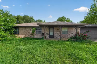 401 Peach Street, Sanger, TX 76266 - Photo 1