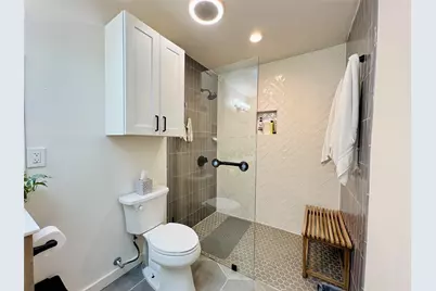 310 W 15th Street, Irving, TX 75060 - Photo 11