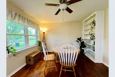 310 W 15th Street, Irving, TX 75060 - Photo 25