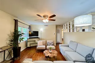 310 W 15th St, Irving, TX 75060 - Photo 5