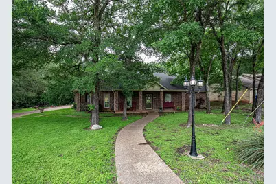 6400 Avon Drive, Waco, TX 76708 - Photo 1