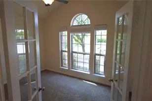 300 Dorset Ct, Roanoke, TX 76262 - Photo 7