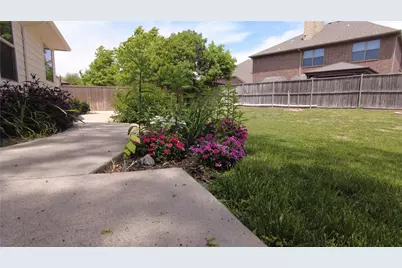 300 Dorset Court, Roanoke, TX 76262 - Photo 17
