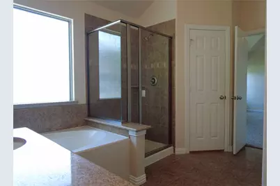 300 Dorset Court, Roanoke, TX 76262 - Photo 9