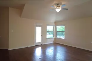 300 Dorset Ct, Roanoke, TX 76262 - Photo 13
