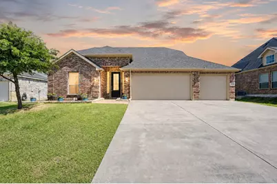 557 Lake Bluff Avenue, Oak Point, TX 75068 - Photo 1