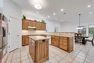 7057 Ridge Crest Dr, North Richland Hills, TX 76182 - Photo 11