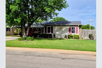 191 Hampton Street, Graham, TX 76450 - Photo 1