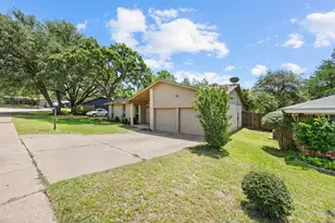 2010 Warwick Dr, Arlington, TX 76015 - Photo 25