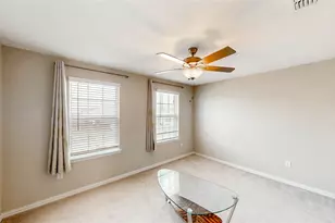 9828 Michael Irvin St, Irving, TX 75063 - Photo 17