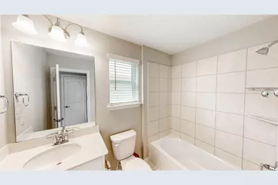 9828 Michael Irvin Street, Irving, TX 75063 - Photo 21