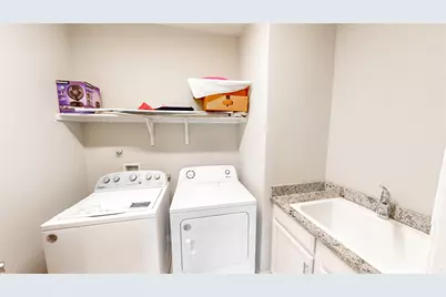 9828 Michael Irvin Street, Irving, TX 75063 - Photo 23