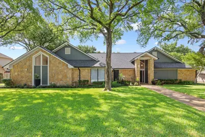 9519 Oak Springs Drive, Woodway, TX 76712 - Photo 1