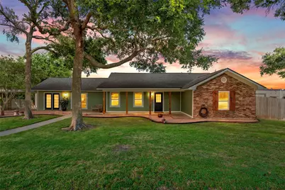 105 James Wesley Drive, Robinson, TX 76706 - Photo 1