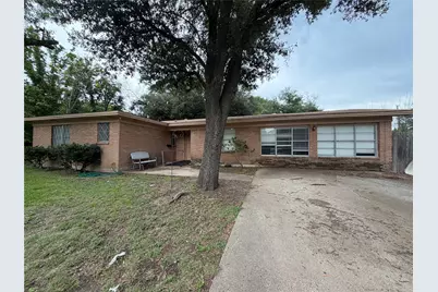 120 E Dawn Drive, Robinson, TX 76706 - Photo 1