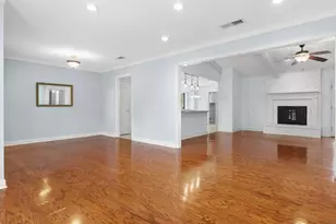 1800 Holm Oak St, Arlington, TX 76012 - Photo 9