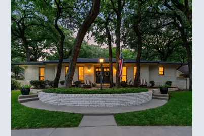 1800 Holm Oak Street, Arlington, TX 76012 - Photo 1
