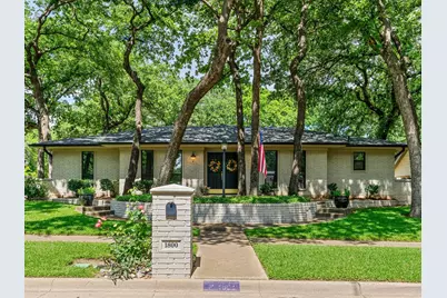 1800 Holm Oak Street, Arlington, TX 76012 - Photo 3