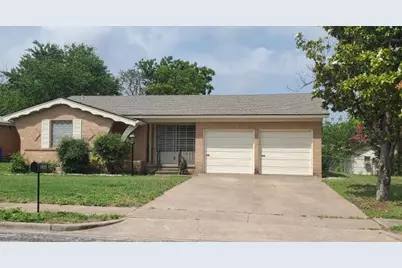 1300 Royal Oaks Drive, Waco, TX 76710 - Photo 1