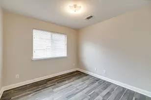 4033 Carver Ct, Irving, TX 75061 - Photo 13