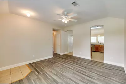 4033 Carver Court, Irving, TX 75061 - Photo 3