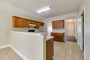 4033 Carver Ct, Irving, TX 75061 - Photo 7