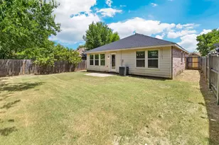 4033 Carver Ct, Irving, TX 75061 - Photo 17