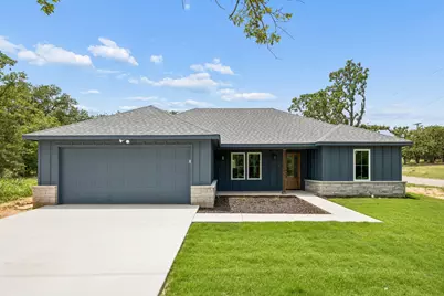 421 Hamilton Road, Mineral Wells, TX 76067 - Photo 1