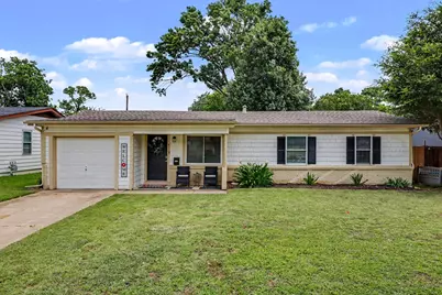 411 E Tucker Boulevard, Arlington, TX 76010 - Photo 1
