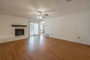 700 Mann Ct, Cleburne, TX 76033 - Photo 3
