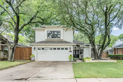 1221 Boardwalk Street, Arlington, TX 76011 - Photo 1