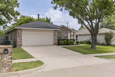 909 Anvil Creek Drive, Arlington, TX 76001 - Photo 1