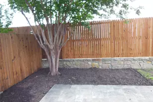 15633 Wheelhorse Trail, Fort Worth, TX 76262 - Photo 3
