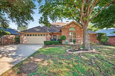 813 Twin Creek Drive, Mansfield, TX 76063 - Photo 1