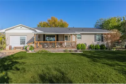 1134 N Lone Star Parkway, McGregor, TX 76657 - Photo 1