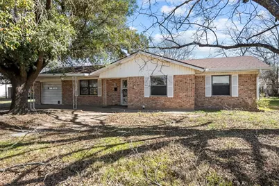 811 Mosley Drive, Waco, TX 76705 - Photo 1