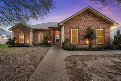 1208 Heritage Way, Waco, TX 76712 - Photo 1