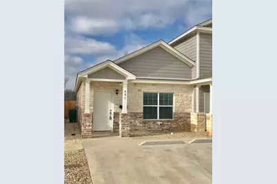 697 Park Street, McGregor, TX 76657 - Photo 1
