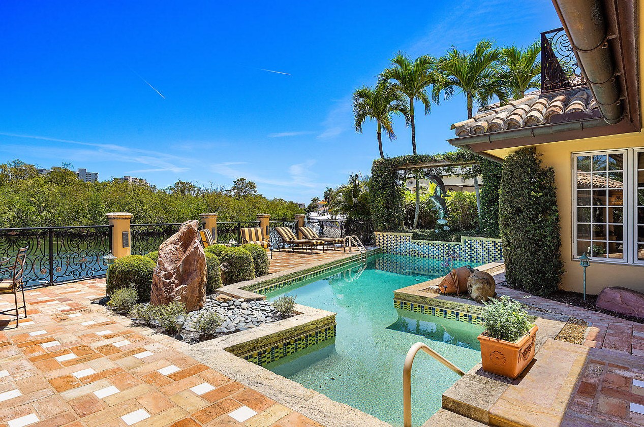 4976 Sanctuary Ln, Boca Raton FL 33431-5211 exterior