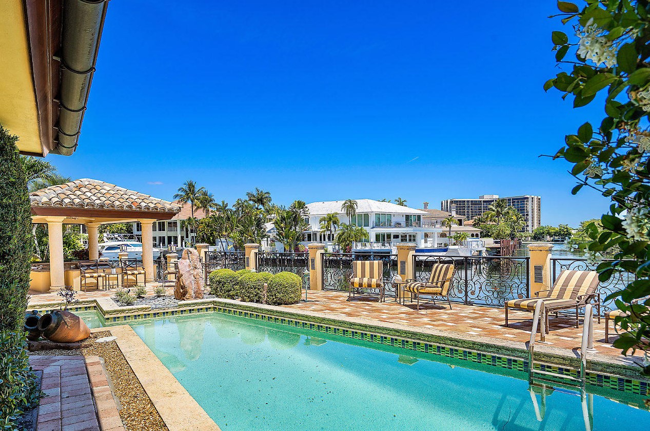 4976 Sanctuary Ln, Boca Raton FL 33431-5211 exterior