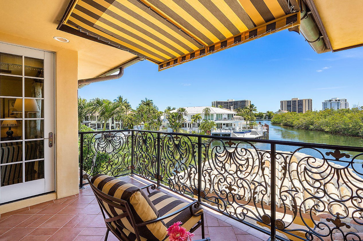 4976 Sanctuary Ln, Boca Raton FL 33431-5211 exterior